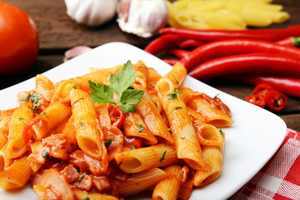 Macarrones a la boloñesa - Recetas de comida italiana